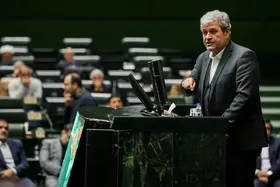 تاجگردون: عدم هماهنگی سیاست&zwnj;های حمایتی سه دهک پایین جامعه را دچار آسیب بیشتری می&zwnj;کند