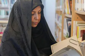 معلمی که خانه&zwnj;اش را وقف کتابخانه کرد
