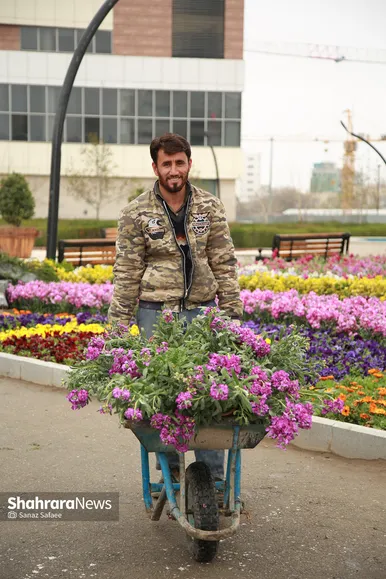 گل‌آرایی و شهرتکانی مشهد در نوروز ۱۴۰۱