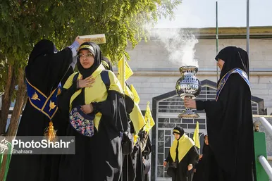 مراسم بدرقه کاروان دانش‌آموزی به راهپیمایی اربعین