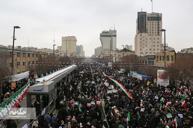 گزارش تصویری حضور باشکوه مردم مشهد در راهپیمایی ۲۲ بهمن - ۲