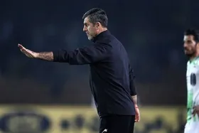 کریم باقری برای ماندن در پرسپولیس شرط گذاشت