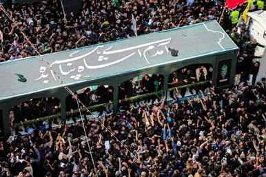 استقبال و تشییع پیکر رئیس‌جمهور و شهدای خدمت در مشهد - 4