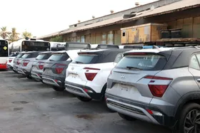 آغاز ترخیص ۳ هزار دستگاه خودروی خارجی معطل&zwnj;مانده در بندر شهید رجایی (۲۲ خرداد ۱۴۰۴)