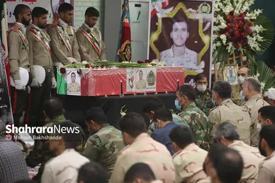 مراسم تشییع پیکر مطهر سرباز شهید «احمد لطفی» در مشهد