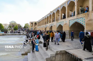 نوروزگردی | اصفهان سی و سه پل