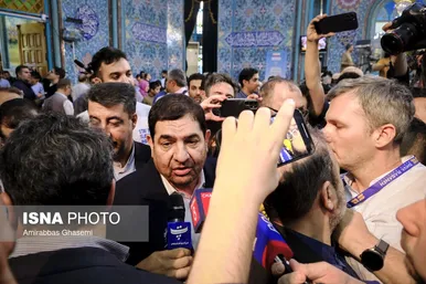 عکس‌هایی از حضور چهره‌های سیاسی پای صندوق‌های رأی