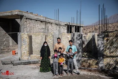 زندگی در سی سخت یک سال پس از زلزله