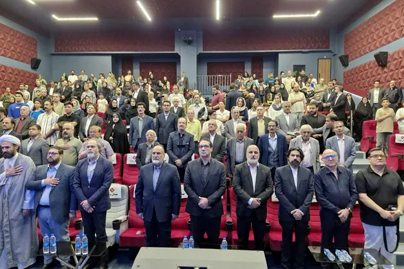 افتتاح پردیس سینمایی پدیده شاندیز با حضور رئیس سازمان سینمایی و چهره‌های مطرح هنر + فیلم