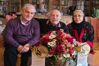 دیدار مدیرعامل مؤسسه هنرمندان پیشکسوت با بهزاد فراهانی و همسرش