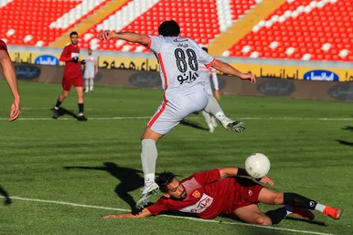 لیگ برتر فوتبال | مسابقه پدیده مشهد و پرسپولیس تهران