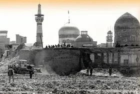 گذری بر تاریخ تغییرات کالبدی و عمرانی حریم حرم مطهر رضوی در قرنی که گذشت