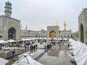 بارش اولین برف پاییزی در حرم مطهر رضوی
