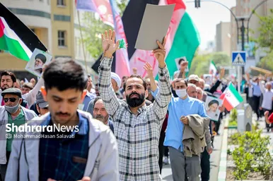 راهپیمایی ضدصهیونیستی نمازگزاران مشهدی و حمایت از عملیات وعده صادق سپاه