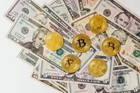 قیمت طلا، قیمت دلار، قیمت سکه و ارز دیجیتال در بازار آزاد امروز دوشنبه (۲۳ مرداد ۱۴۰۲)