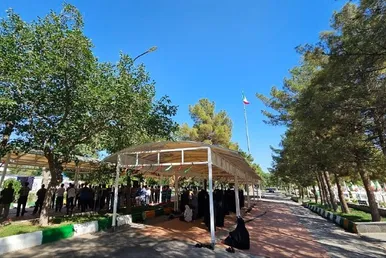 تصاویری از اقامه نماز عید سعید قربان در گلزار مطهر شهدای آرامستان بهشت رضا (ع)
