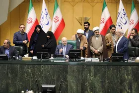 قالیباف رئیس مجلس ماند+ فیلم