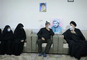 آیت&zwnj;الله علم&zwnj;الهدی در دیدار با خانواده شهید دارایی: شهدای حادثه حرم رضوی، خود را فدای خدمت به دین کردند