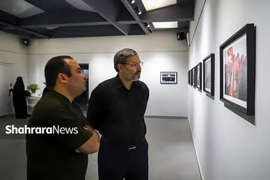 گزارش تصویری | افتتاح نمایشگاه عکس «روایت وداع» در فرهنگسرای جهاد دانشگاهی خراسان رضوی