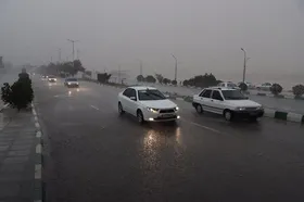 بارش باران و لغزندگی سطح معابر در محور سرخس _مشهد (یکم آبان ۱۴۰۳)