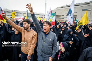گزارش تصویری | اجتماع بزرگ «حزب الله زنده است» در مشهد