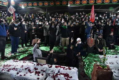 مراسم تدفین پیکر مطهر سه شهید گمنام در میدان شهدا مشهد