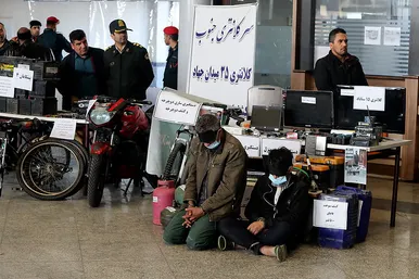 نمایشگاه کشفیات پلیس در طرح 