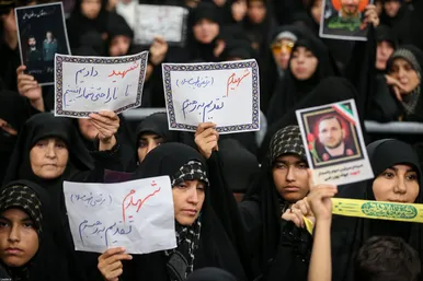 گزارش تصویری | مراسم بزرگداشت شهدای جنگ تحمیلی اخیر با حضور رهبر انقلاب اسلامی