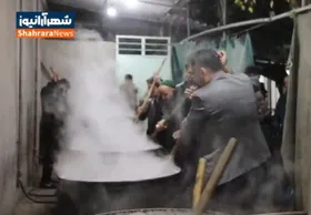 مراسم عزاداری و شله&zwnj;پزان فاطمیه در طلاب مشهد + فیلم