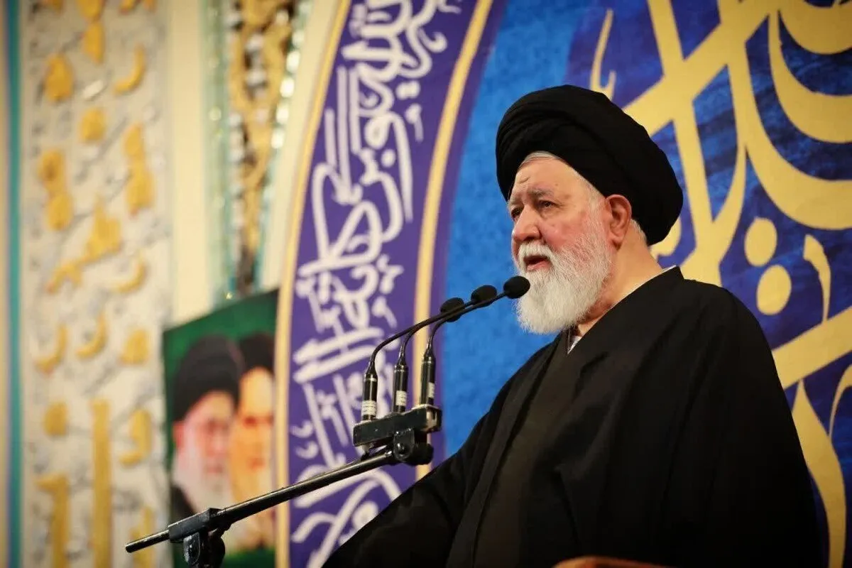 آیت‌الله علم‌الهدی: رهبر ایران، قدرتمندترین رهبر جهان است| ترس آمریکا از جوانان با استعداد ایرانی