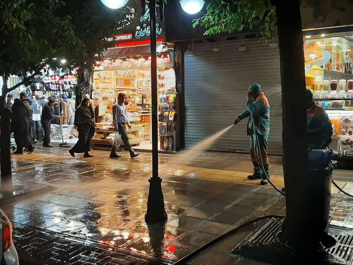 تداوم فعالیت ۲۴ ساعته پاکبانان مشهدی برای پاکسازی معابر