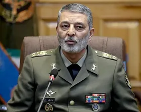 فرمانده کل ارتش: اجازه کوچک&zwnj;ترین خدشه به استقلال کشور داده نشده است| ایران هر روز قوی&zwnj;تر پیش می&zwnj;رود