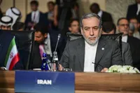 عراقچی در گفت‌وگو با «العربی الجدید»: تجاوز به تأسیسات هسته‌ای، تأثیر جدی بر مسیر آینده ایران خواهد داشت