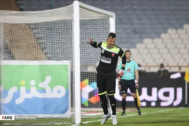 شهرآورد ۹۶ استقلال ۴ - ۳ پرسپولیس