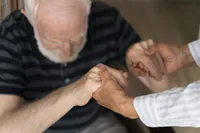 ۷ علامت غیرحرکتی که نباید نادیده بگیرید