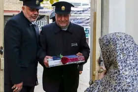 آستان قدس رضوی از خانواده&zwnj;های فرزندپذیر بهزیستی مشهد تجلیل کرد + عکس