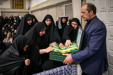 گزارش تصویری | سخنرانی رهبر معظم انقلاب در مراسم عزاداری شهادت امام رضا(ع)