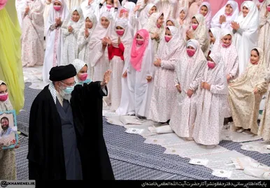 مراسم جشن تکلیف دختران دانش‌آموز در حضور رهبر معظم انقلاب