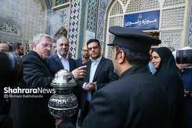 وزیر ورزش عراق به زیارت حرم امام&zwnj;رضا(ع) مشرف شد
