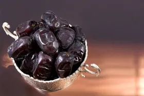قیمت امروز میوه و تره&zwnj;بار در مشهد (۷ دی ۱۴۰۴) | خرما رطب کیلویی چند؟