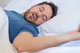 خوابیدن با دهان باز چه عوارضی دارد؟