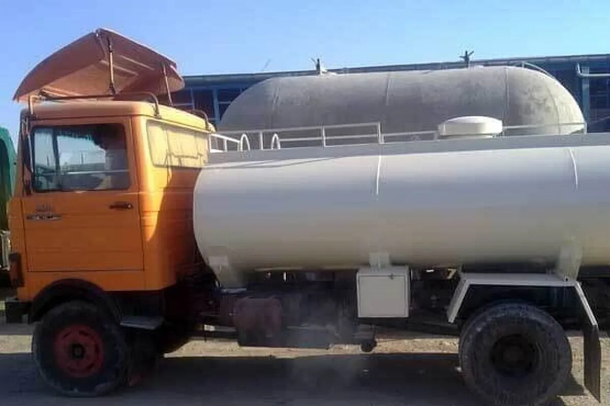آبرسانی بیش از ۳.۵ میلیون لیتر آب شرب به مواکب بین راهی اطراف مشهد مقدس