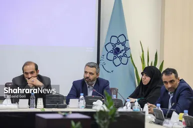 امضای سند همکاری تامین ریل ملی خطوط قطارشهری مشهد