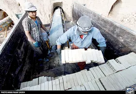درخواست کارگران افزایش دستمزد بیش از ۳۵ درصد است | قدرت خرید از دست رفته کارگران جبران شود