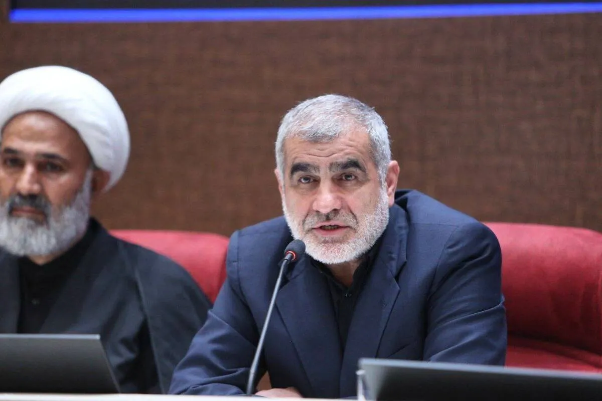 نایب رئیس اول مجلس شورای اسلامی: پیگیر تحویل ۶۰ واگن جدید مترو و ۲۵۰ اتوبوس شهری به مشهد هستیم