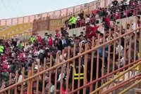 ویدئو| حال‌وهوای ورزشگاه پیش از آغاز دیدار پرسپولیس و شمس‌آذر