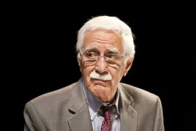 ایرج پزشک&zwnj;زاد نویسنده رمان دایی جان ناپلئون درگذشت