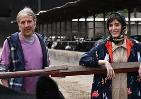 فرشته حسینی با &laquo;چرا گریه نمی&zwnj;کنی؟&raquo; در راه سینما + زمان اکران و پوستر
