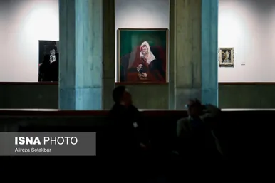 عکس‌هایی از نمایشگاه «چشم در چشم: پرتره در هنر مدرن و معاصر»