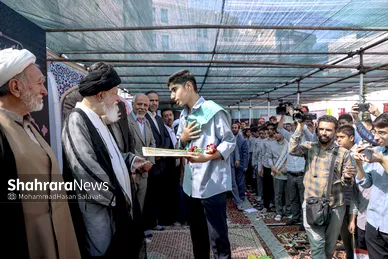گزارش تصویری | آیین نواخته شدن زنگ نماز اول مهر